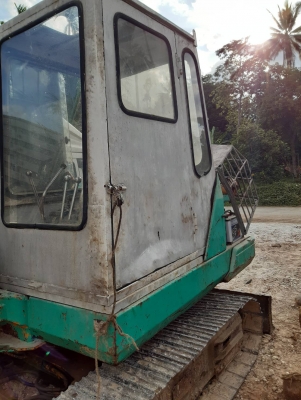 KOMATSU PC40-3 ต่ออาร์มยาว ตัวเดินรุ่น1 มีหัวคีปบุ้งกี๋รถสภาพพร้อมใช้งาน