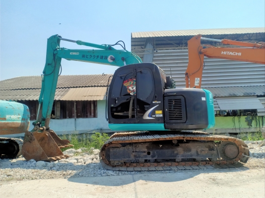 ขาย KOBELCO SK135SR YY01 เก่าใน  สภาพสวย แทรคใหญ่  เอกสารอินซอย โทร 089-3818694จ๊อย