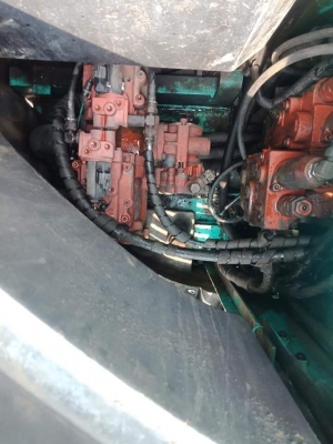 ขาย KOBELCO SK135SR YY01 เก่าใน  สภาพสวย แทรคใหญ่  เอกสารอินซอย โทร 089-3818694จ๊อย