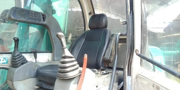 ขายKOBELCO SK120-2 มาร์คไฟว์  ธรรมดา เก่าใน สภาพสวย  เครื่องปั๊มดี เอวแน่น  ไฟฟ้าครบ พร้อมใช้ โทร 089-3818694 จ๊อย