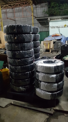 ขายยางลม รถยกโฟล์คลิฟท์ ขนาด 600-15 ,28&times;9-15 , 700-12 ,650-10,600-9 ติดต่อ 0844596195 เหมี๋ยวค่ะ