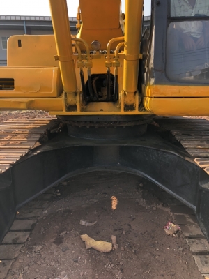 มีVDOให้ชมKOMATSU PC200-6 ไฟครบ ระบบดี ช่วงล่างเต็ม เอกสารซื้อขาย สภาพสวยพร้อมใช้งาน