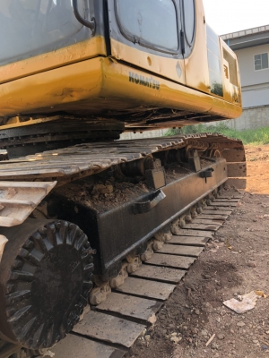 มีVDOให้ชมKOMATSU PC200-6 ไฟครบ ระบบดี ช่วงล่างเต็ม เอกสารซื้อขาย สภาพสวยพร้อมใช้งาน
