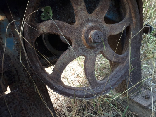 ขาย เครื่องเลื่อยไม้ ผ่าไม้ แบบสายพาน ไฟ 110 โวลท์ เก่าญี่ปุ่น ราคา 38,000- ขาย เครื่องเลื่อยไม้ ผ่าไม้ แบบสายพาน ไฟ 110 โวลท์ เก่าญี่ปุ่น ราคา 38,000-