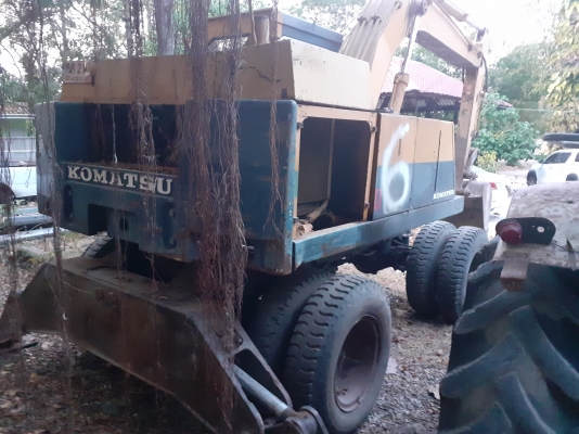 แบ็คโฮล้อยางขับเคลือน4ล้อKOMATSU PW100 สภาพเก่านอก  ระบบทำงานดี เอกสารเล่มทะเบีบน