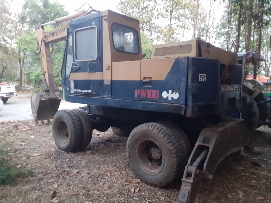 แบ็คโฮล้อยางขับเคลือน4ล้อKOMATSU PW100 สภาพเก่านอก  ระบบทำงานดี เอกสารเล่มทะเบีบน