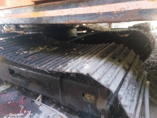 ขายด่วน แบคโคร HITASHI UH830 ตัวใหญ่ เครื่องเดิม ปั้มเดิม โซ่ช่วงล่างสวย รถเก่าเก็บ สนใจสอบถามไว้ใช้งาน  093 0764943 K ตั้ม