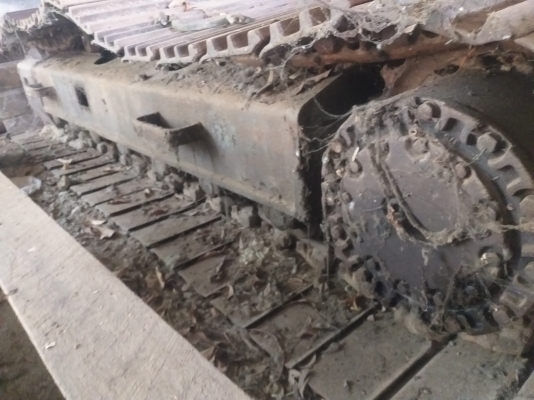 ขายด่วน แบคโคร HITASHI UH830 ตัวใหญ่ เครื่องเดิม ปั้มเดิม โซ่ช่วงล่างสวย รถเก่าเก็บ สนใจสอบถามไว้ใช้งาน  093 0764943 K ตั้ม