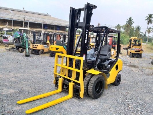 ขายรถยก KOMATSU FD25-16 เครื่องดีเซล 4D94E เสาสูง 4 เมตร ยกได้ 2.5 ตัน งาเท เกียร์ธรรมดา ล้อหน้าคู่ ขายรถยก KOMATSU FD25-16 เครื่องดีเซล 4D94E เสาสูง 4 เมตร ยกได้ 2.5 ตัน งาเท เกียร์ธรรมดา ล้อหน้าคู่