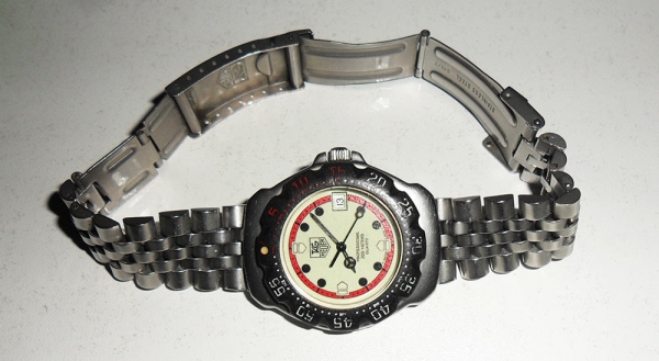 ขายนาฬิกา Tag Heuer Formula 1 Classic Quartz F1 สายเหล็ก Boy Size นาฬิกาสำหรับผู้ชาย พร้อมส่งฟรีทั่วประเทศ