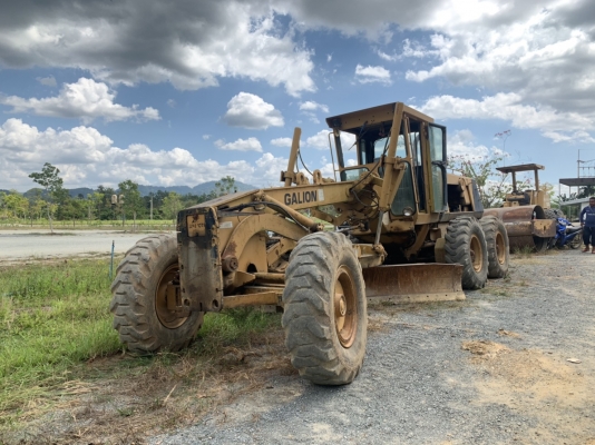 ขายด่วน KOMATSU GALION 850B สภาพพร้อมใช้งาน เครื่องเกียร์ดี รถทำงานปกติ เอกสารสัญญาซื้อขาย สนใจสอบถาม 093 0764943  K ตั้ม
