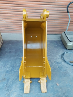 รับสั่งทำบุ้งกี่ปากแคบตักฟุตติ่งเสาเข็ม และวางท่อ ขนาดกว้าง 40 ซม. 60 ซม. รุ่น 120-200 รับประกันความแข็งแรง สนใจโทรมาครับไม่แพง