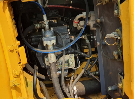 ขายด่วนรถแบคโฮKOMATSUPC138US=รุ่น7โคมัสซูรุ่นยอดนิยมออโต้คันเร่งเต่ากะต่ายรถสวยๆเครื่องโคมัสซู4D95LEเครื่องดีปั่มแรงไฟฟ้าครบรถนอกเพิ่งนำเข้ามาใหม่ยังไม่เคยใช้งานในเมืองไทยเลย