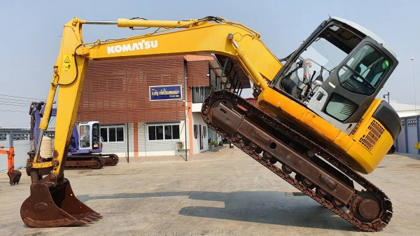 ขายด่วนรถแบคโฮKOMATSUPC138US=รุ่น7โคมัสซูรุ่นยอดนิยมออโต้คันเร่งเต่ากะต่ายรถสวยๆเครื่องโคมัสซู4D95LEเครื่องดีปั่มแรงไฟฟ้าครบรถนอกเพิ่งนำเข้ามาใหม่ยังไม่เคยใช้งานในเมืองไทยเลย