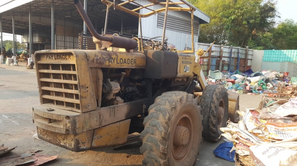 ขาย รถตัก KOMATSU JH30B เครื่องดี รถใช้งานได้ปกติ ราคาต่อรองได้