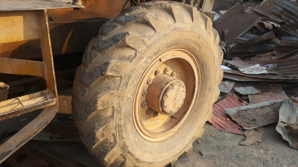 ขาย รถตัก KOMATSU JH30B เครื่องดี รถใช้งานได้ปกติ ราคาต่อรองได้