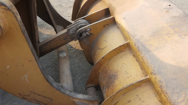 ขาย รถตัก KOMATSU JH30B เครื่องดี รถใช้งานได้ปกติ ราคาต่อรองได้