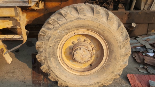 ขาย รถตัก KOMATSU JH30B เครื่องดี รถใช้งานได้ปกติ ราคาต่อรองได้