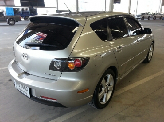 MAZDA 3 TOPสปอร์ต 5 ประตู 2.0 ซันรูฟ สวยพร้อมใช้