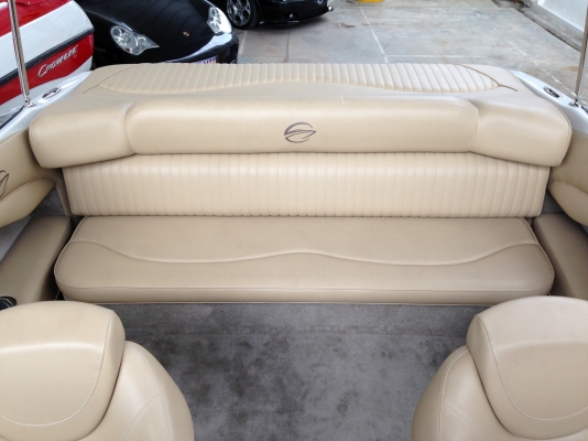 เรือ Crownline 18SS เรือ Crownline 18SS