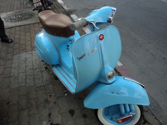 รับสั่งทำ Vespa และบริการหลังการขาย ร้าน Pong_Motor_Classic รับซ้อม ปะผุ ผ่นสี ขายซาก บริการครบวงจร