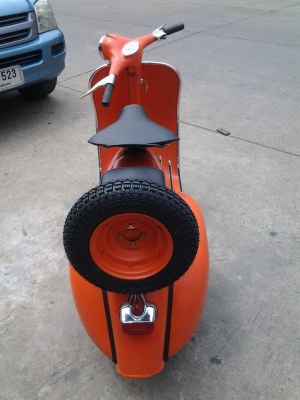 รับสั่งทำ Vespa และบริการหลังการขาย ร้าน Pong_Motor_Classic รับซ้อม ปะผุ ผ่นสี ขายซาก บริการครบวงจร