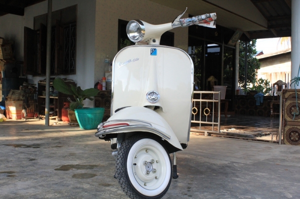 รับสั่งทำ Vespa และบริการหลังการขาย ร้าน Pong_Motor_Classic รับซ้อม ปะผุ ผ่นสี ขายซาก บริการครบวงจร