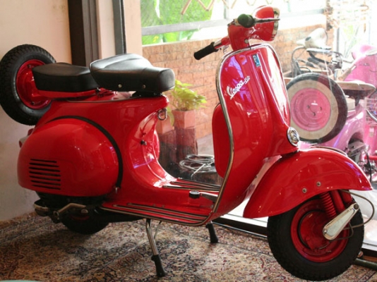 รับสั่งทำ Vespa และบริการหลังการขาย ร้าน Pong_Motor_Classic รับซ้อม ปะผุ ผ่นสี ขายซาก บริการครบวงจร