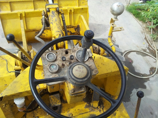 ขายรถตัก TCM สภาพพร้อมใช้งาน