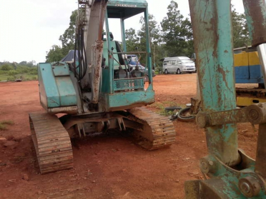 รถแบคโฮ  50 UU  สนใจติดต่อ 081 - 6079515