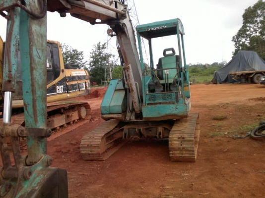 รถแบคโฮ  50 UU  สนใจติดต่อ 081 - 6079515