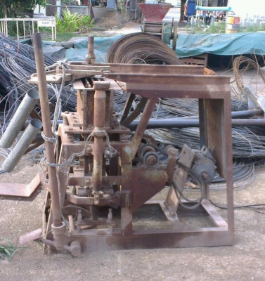 Sell> เครื่องอัดอิฐบล็อค เก่าเก็บ เจ้าของไม่ได้ใช้งานเลยขายครับ