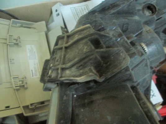 ขาย ไฟหน้า ด้านซ้าย LH รถ TOYOTA FORTURNER ปี 2010 หน้ายัก