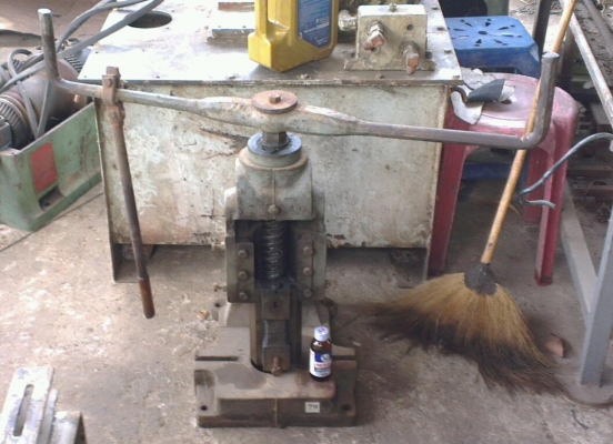 ปรับราคาครับSell> ปั้มคอม้าแบบลูกตุ้ม ไม่มีขาโต๊ะ ขายราคาถูก นครปฐมครับ