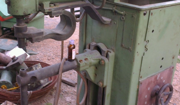 Sell> เครื่องอาร์ค เยอรมัน 25 KVA ครับ ใชัระบบลม (นิวเมติก) Sell> เครื่องอาร์ค เยอรมัน 25 KVA ครับ ใชัระบบลม (นิวเมติก)