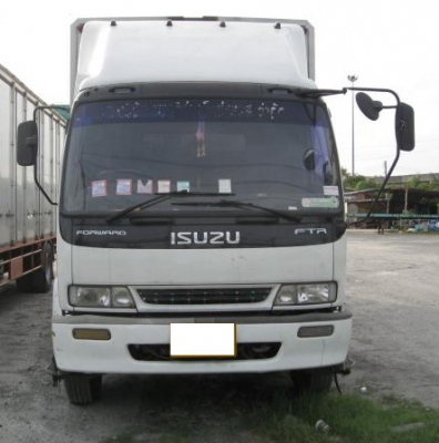 จัดไปรถห้างสวยๆ หนึ่งคัน Decga ปี 48 หกล้อ ตู้ปีนก พร้อมใช้สุดๆ โทร 088-4501277