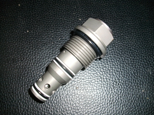 TADANO TR-250M-4,PART NO.366-000-60000,PART NAME.VALVE RELIFE