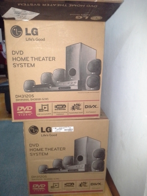 เหลืออีก 4 ชุด เท่านั้น ขายชุด เครื่องเล่น ดีวีดี โฮมเธียเตอร์ ยี่ห้อ LG ถูกสุดๆๆๆๆ มือหนึ่งมีประกัน 1 ปี