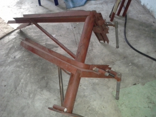 ขายพิมพ์ดัดท่อโครงหลังคารถ 2 ขนาด