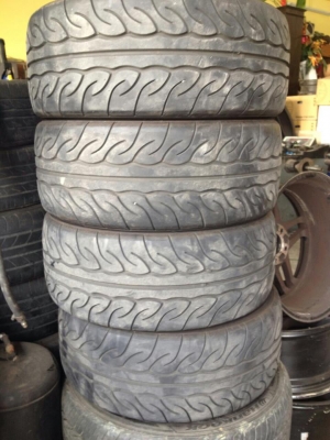 ขายยางYOKOHAMA AD08 215-45-17 ปี11 ยางสดๆ ดอกเต็ม1ชุด ถูกๆ