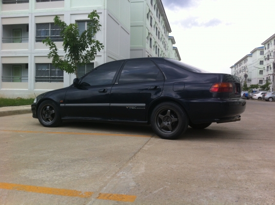****** ปรับราคา CIVIC EG ปี95 ออโต้ แต่งสวยพร้อมใช้ 97000 ******