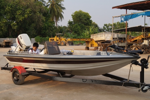 เรือแบสเรนเจอร์ 15.8 เครื่องจอนสัน 115 แรง