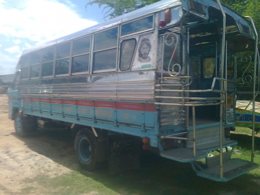 ISUZU NPR เครื่อง 120 แรงม้า ฝาดำ ยาว 5 เมตร