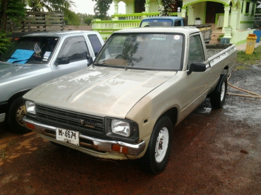 TOYOTA HILUX LN45 ม้ากระโดด สภาพสวยเดิมๆพร้อมใช้งานได้เลยครับ เครื่องแรงดีไม่เยิ้ม ภายในเก๋งคอนโซลสวยอยู่ครบไม่่ผุ กระบะไม่ผุ ช่วงล่างคัชซีสวยเดิมดี ยางสภาพดีพร้อมใช้งาน เอกสารทะเบียนครบพร้อมโอน ราคาต่อรองได้ครับ