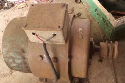 เครื่องปั่นไฟ 3 กิโลวัตต์สภาพใช้งานปกติครับไฟแรงครับสภาพเดิมๆครับขนาด 3 กิโลวัตต์ครับราคานี้คุ้มครับไฟแรงดีครับ