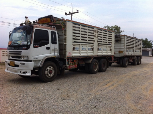 ต้องการขายisuzu dega 320 ปี 50 รถดีไม่มีอุบัติเหตุรถบ้านเจ้าของขายเองราคาคุยได้ดูรถก่อนได้ครับ