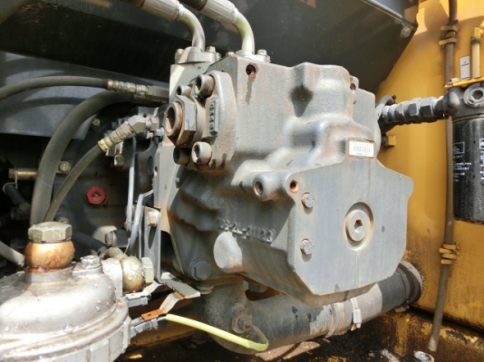 รถขุด KOMATSU PC200-7 ปี2003 ,5976Hr. รถนอกนำเข้าจากญี่ปุ่น สภาพดีมาก ราคาไม่แพงครับ