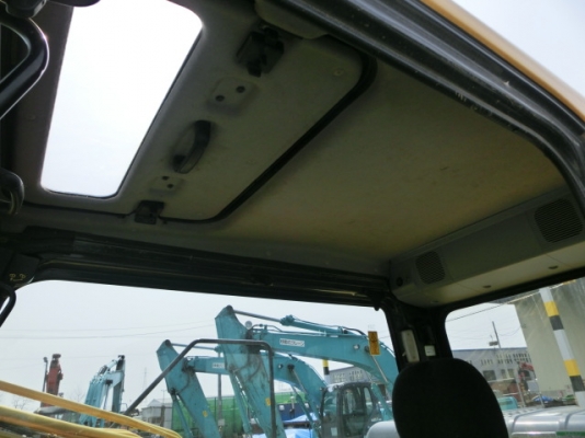 รถขุด KOMATSU PC200-7 ปี2003 ,5976Hr. รถนอกนำเข้าจากญี่ปุ่น สภาพดีมาก ราคาไม่แพงครับ