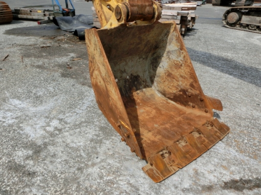 รถขุด KOMATSU PC200-7 ปี2003 ,5976Hr. รถนอกนำเข้าจากญี่ปุ่น สภาพดีมาก ราคาไม่แพงครับ