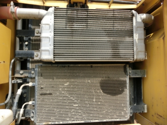 รถขุด KOMATSU PC200-7 ปี2003 ,5976Hr. รถนอกนำเข้าจากญี่ปุ่น สภาพดีมาก ราคาไม่แพงครับ